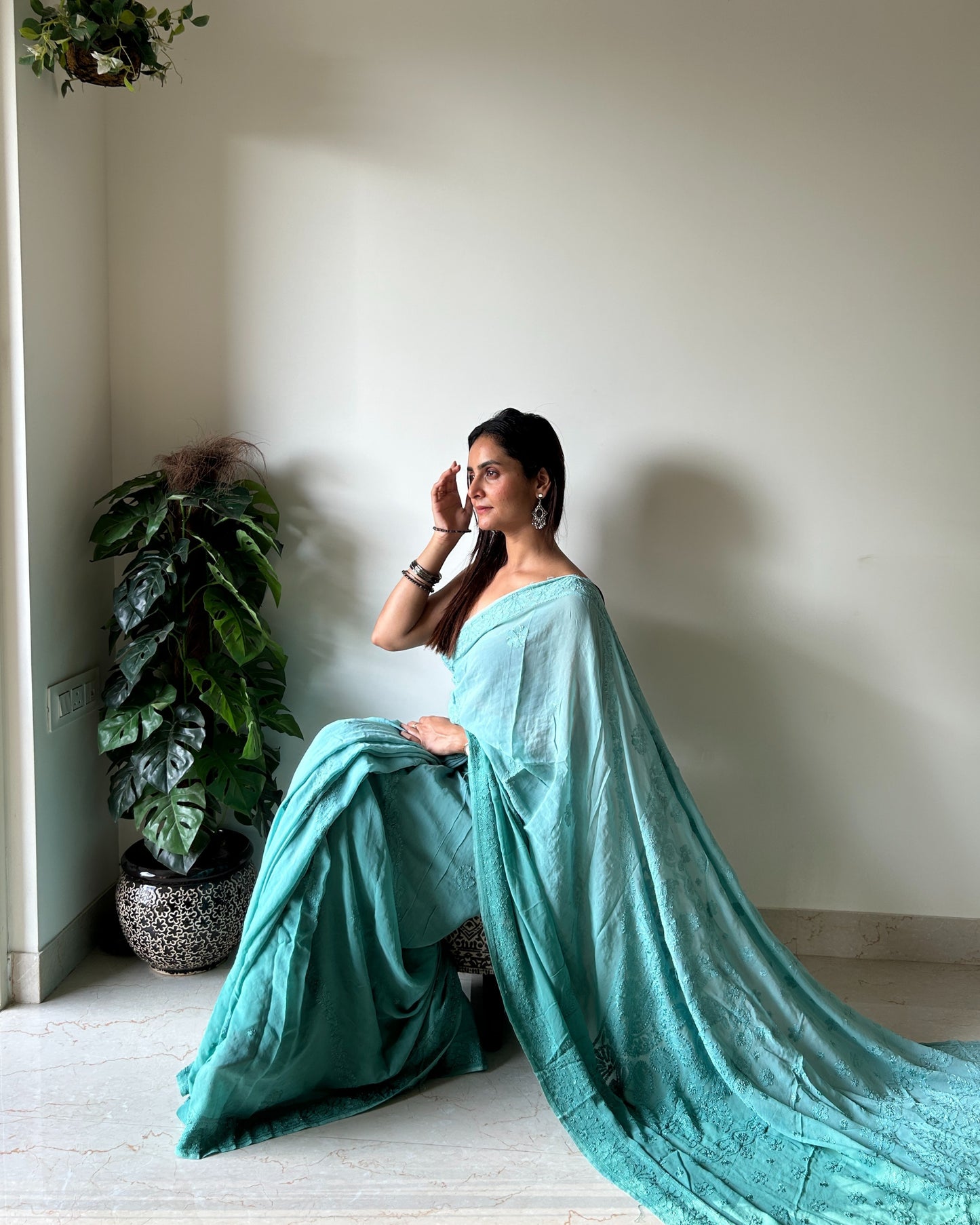 Hand Embroidered Turquoise Green Georgette Lucknowi Chikankari Saree/Blouse